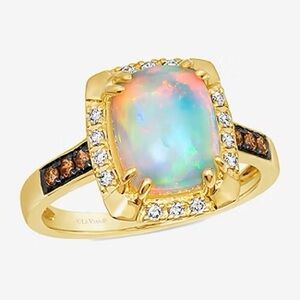 1 5/8 cts. Neopolitan Opal™ 1/10 cts. Chocolate Diamonds® 1/10 cts.